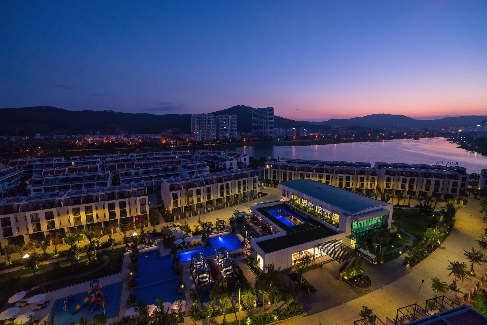 Royal Lotus Ha Long Resort & Villas Экстерьер фото